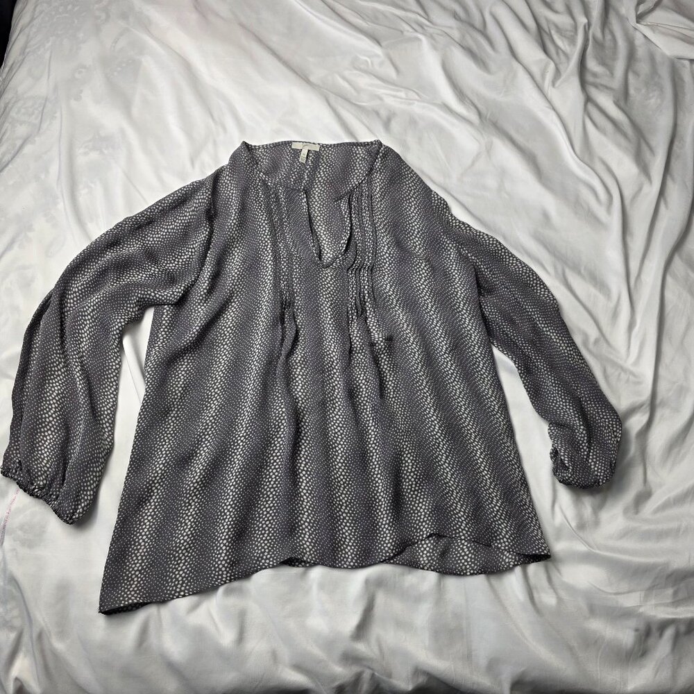 Joie 100% Silk Blouse – Gray Dot Print